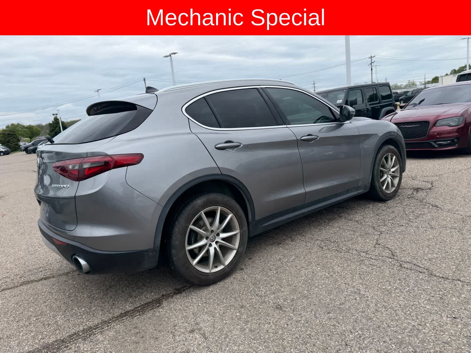 Thumbnail: 2018 Alfa Romeo Stelvio - 16