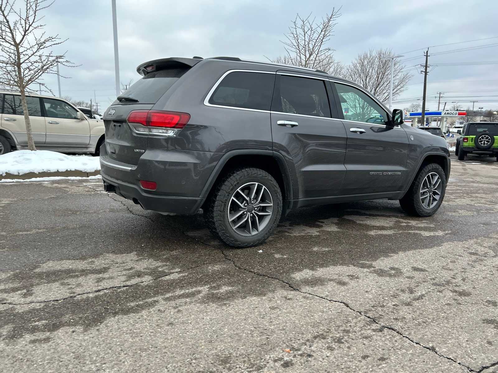 Thumbnail: 2020 Jeep Grand Cherokee - 17