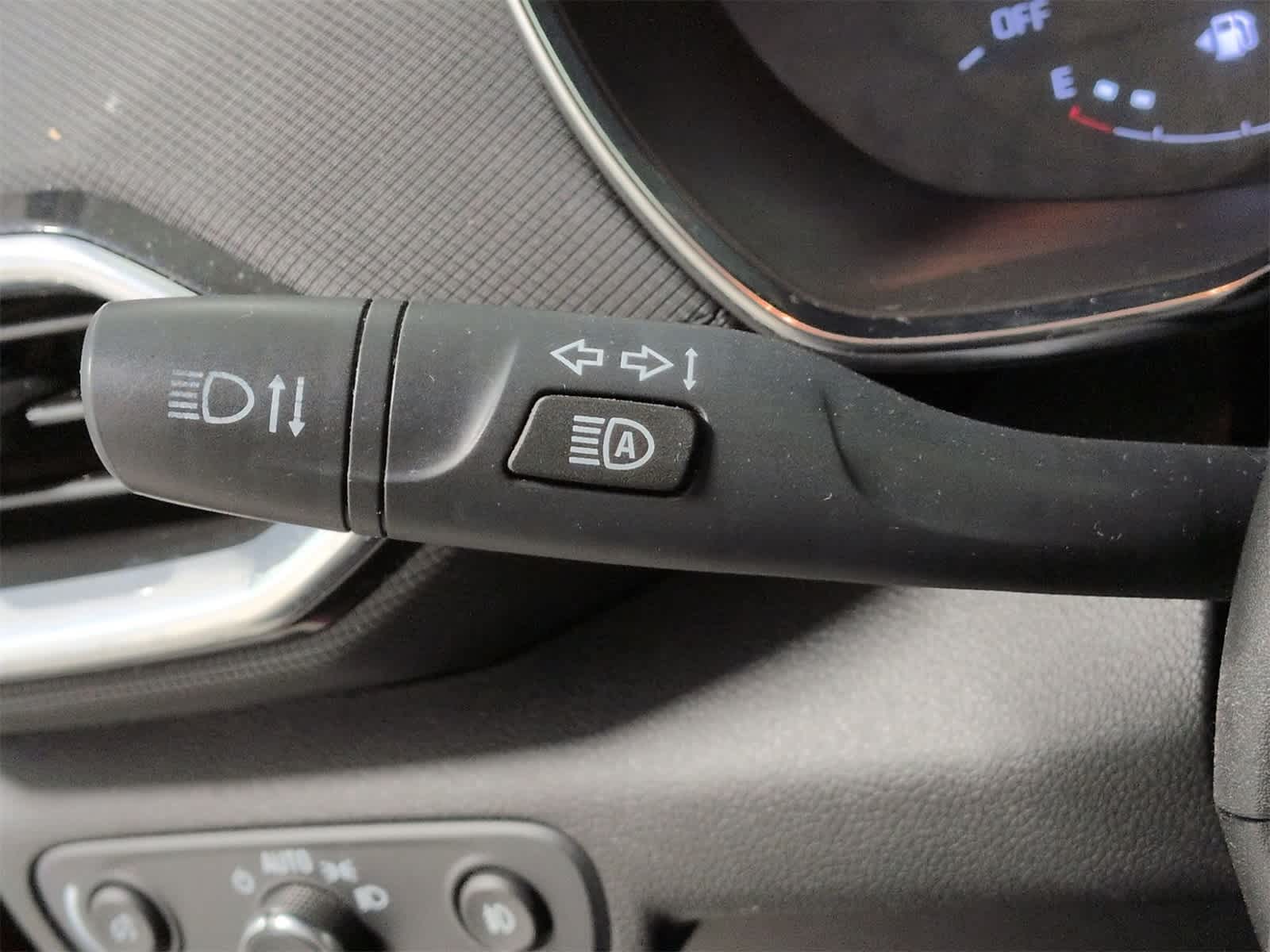 Thumbnail: 2023 Chevrolet TrailBlazer - 27