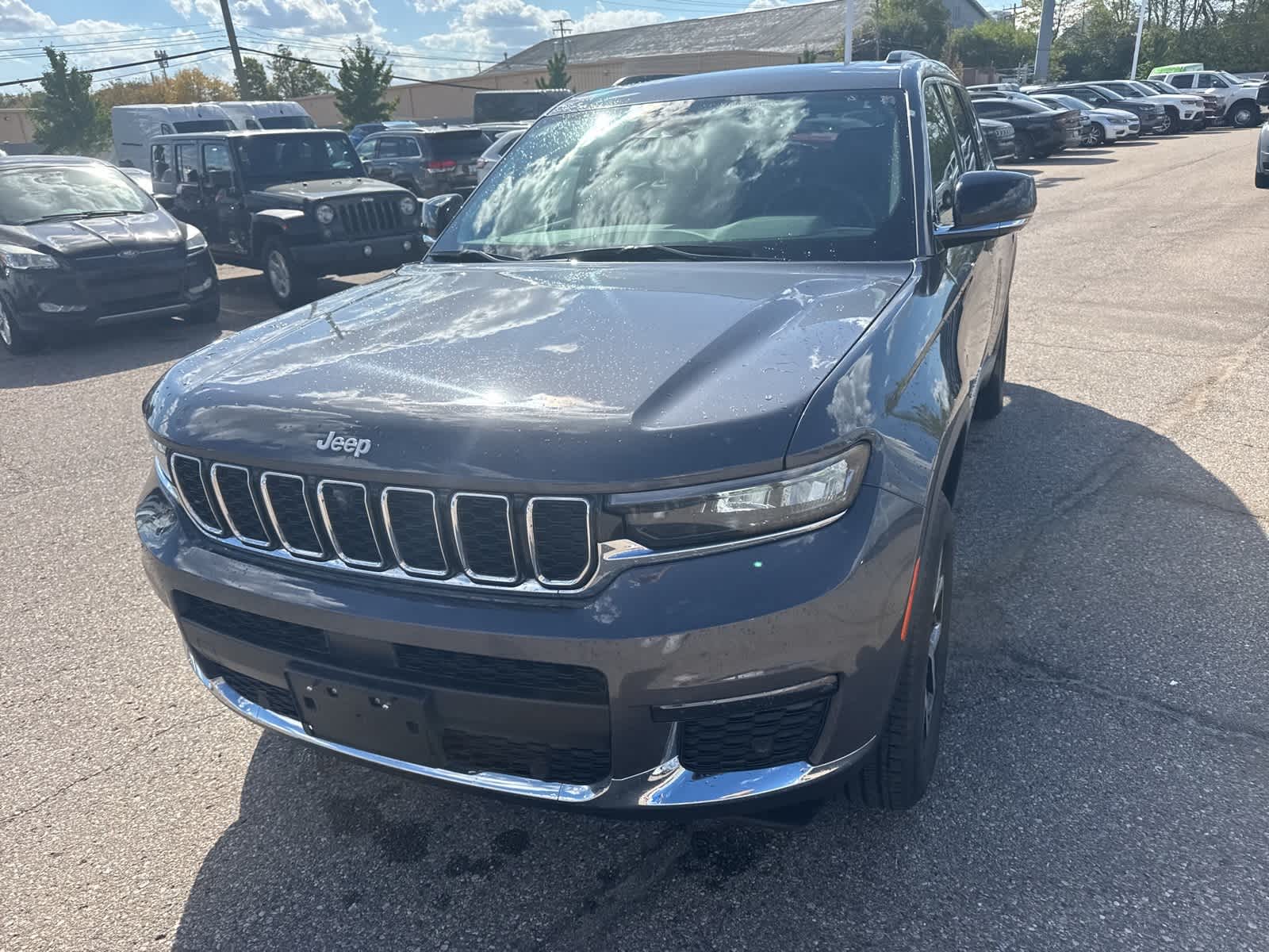 Thumbnail: 2024 Jeep Grand Cherokee L - 2