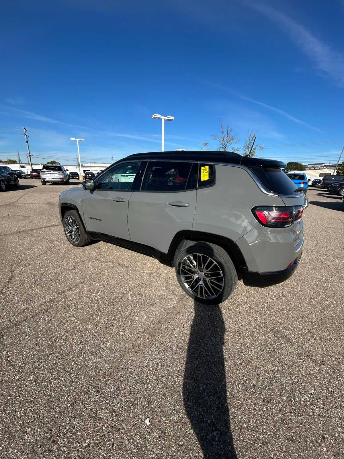 Thumbnail: 2022 Jeep Compass - 24