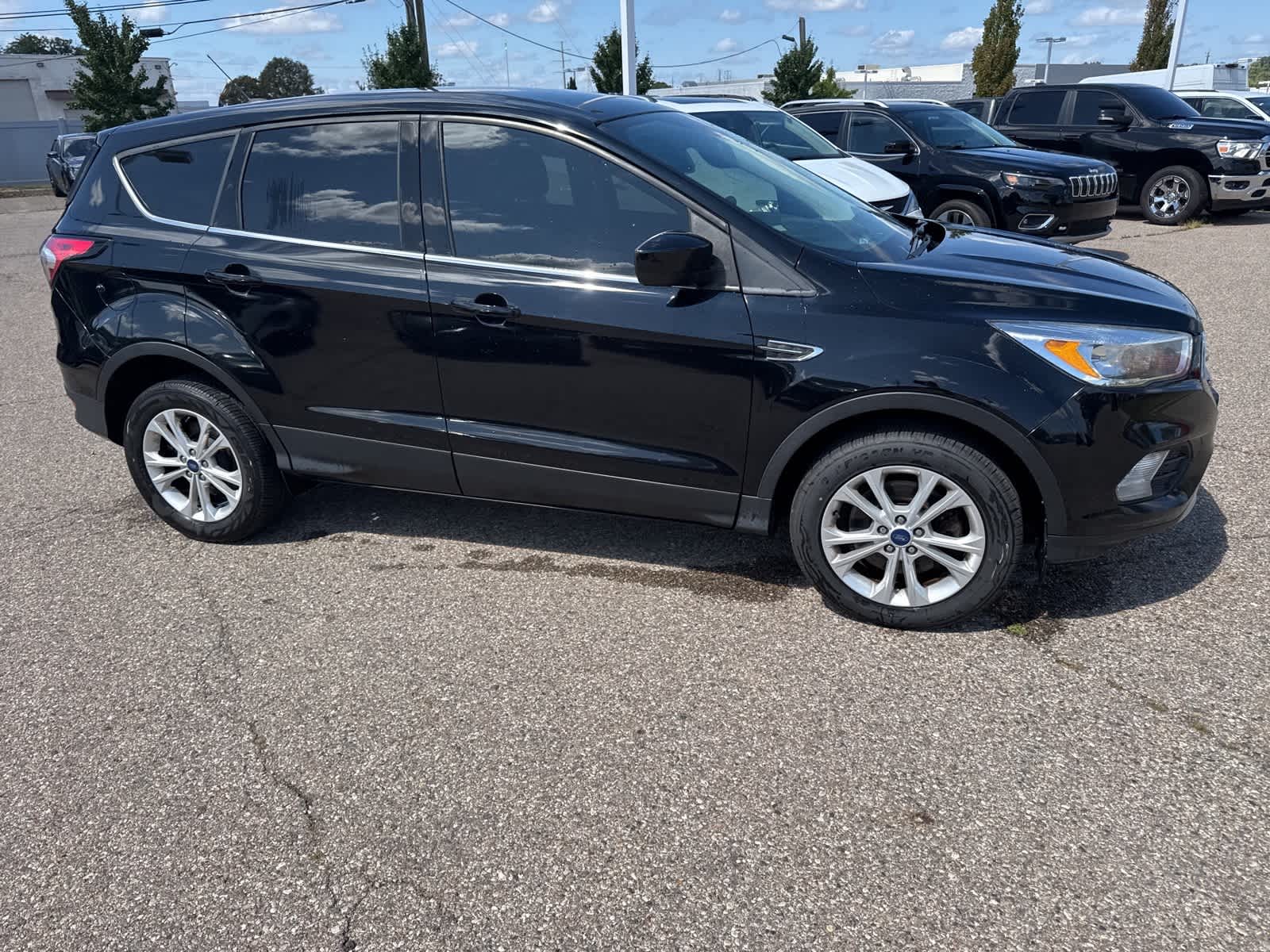 Thumbnail: 2017 Ford Escape - 7