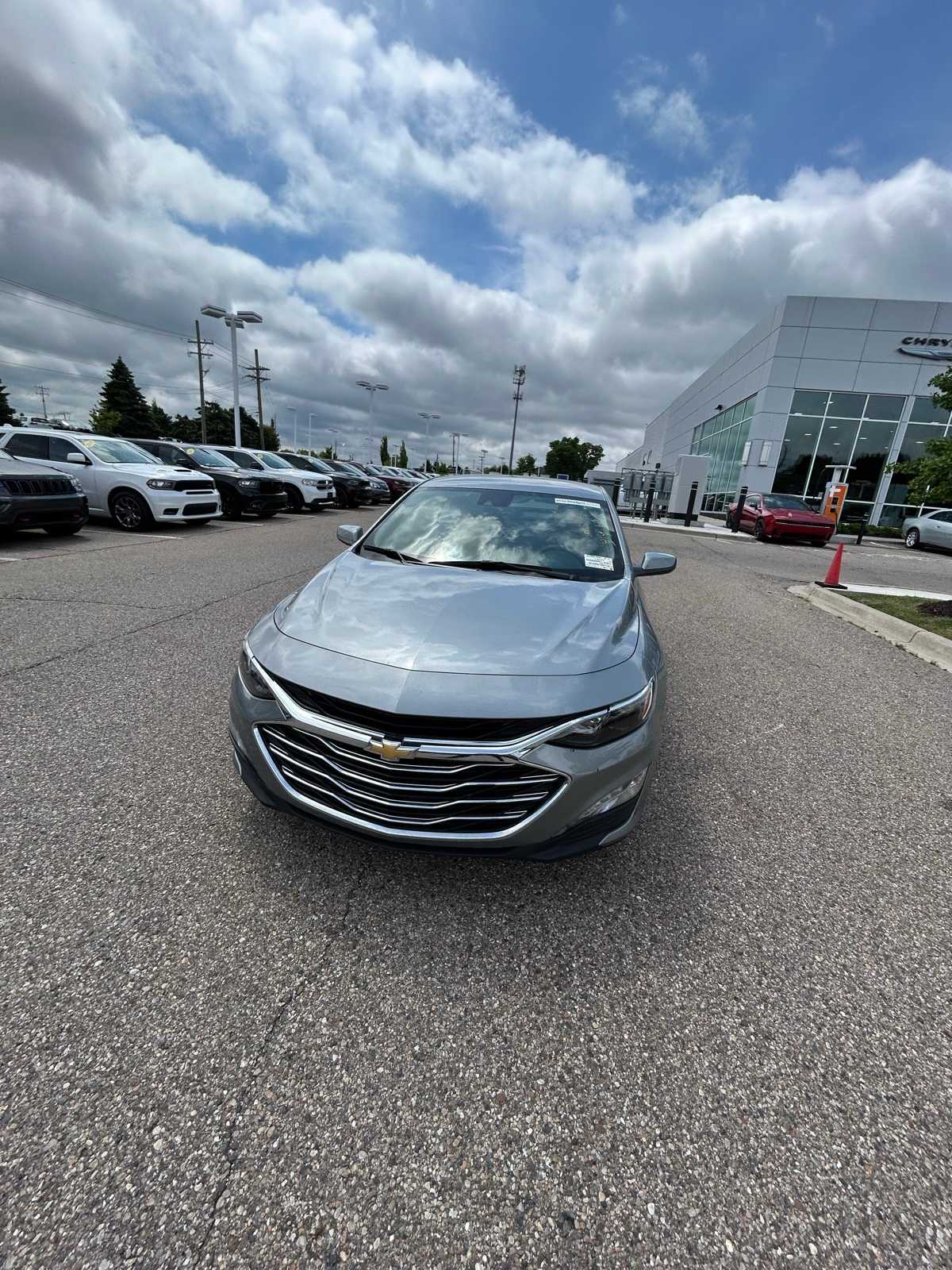 Thumbnail: 2024 Chevrolet Malibu - 4