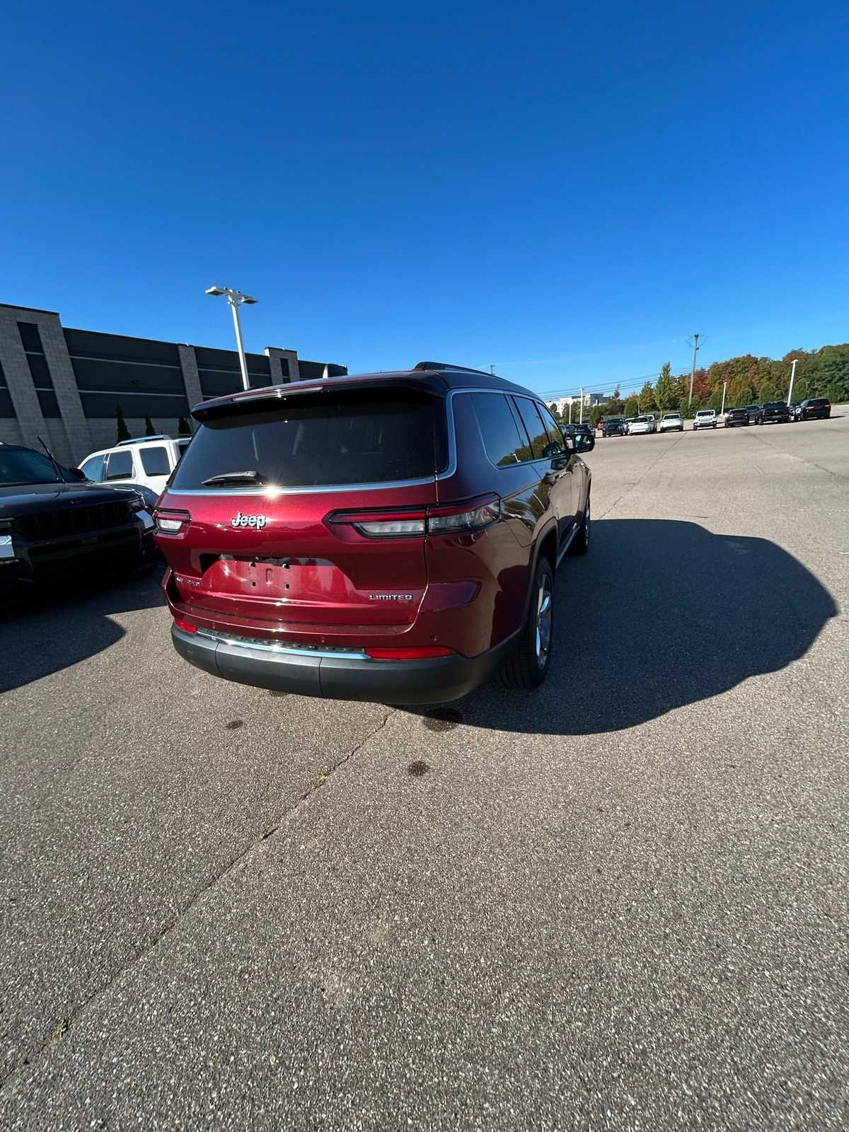 Thumbnail: 2021 Jeep Grand Cherokee L - 20
