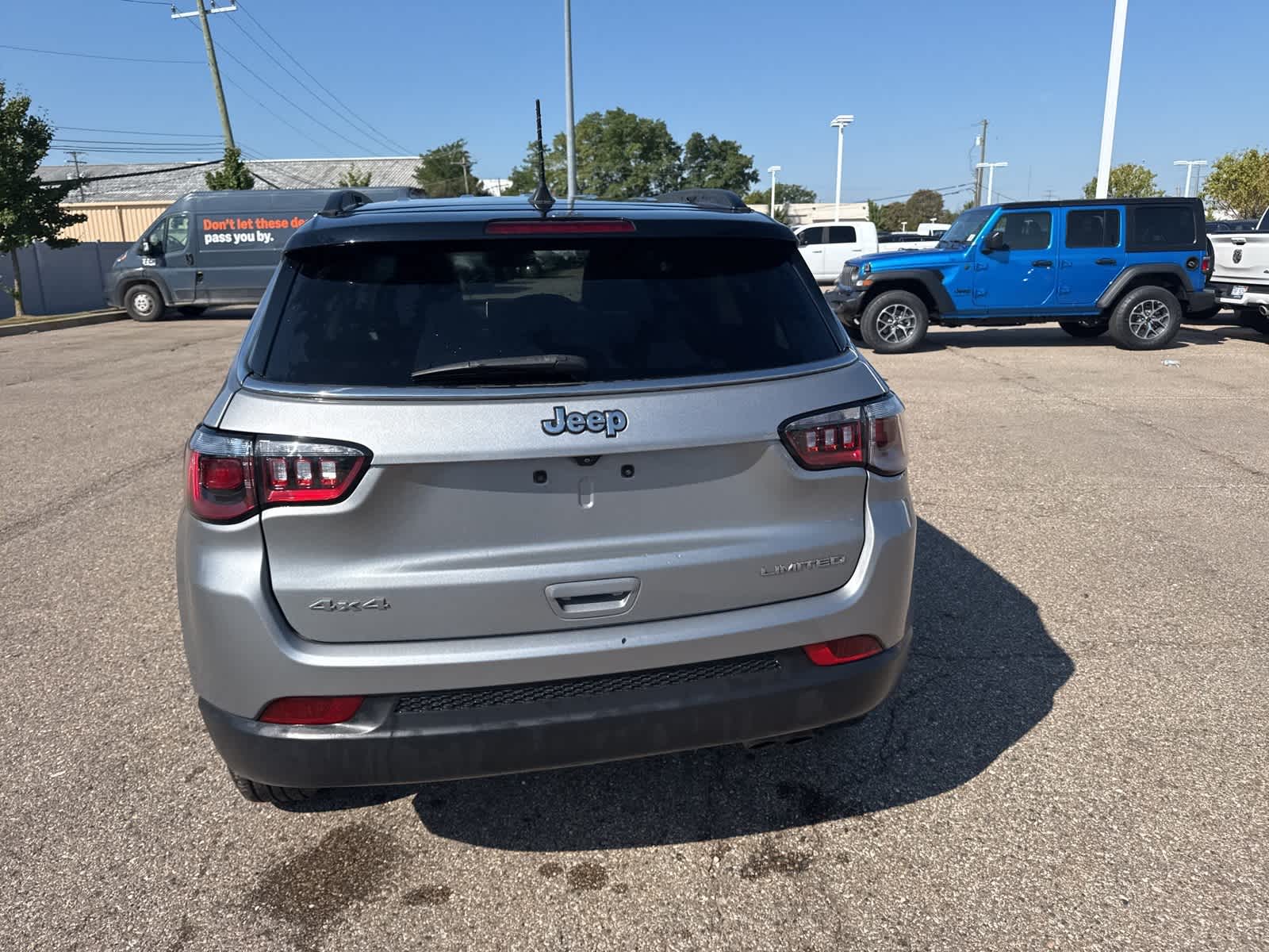 Thumbnail: 2022 Jeep Compass - 20