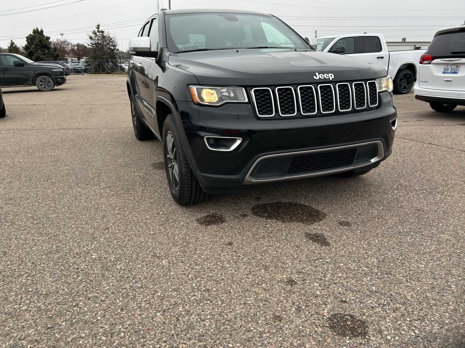 Thumbnail: 2019 Jeep Grand Cherokee - 4