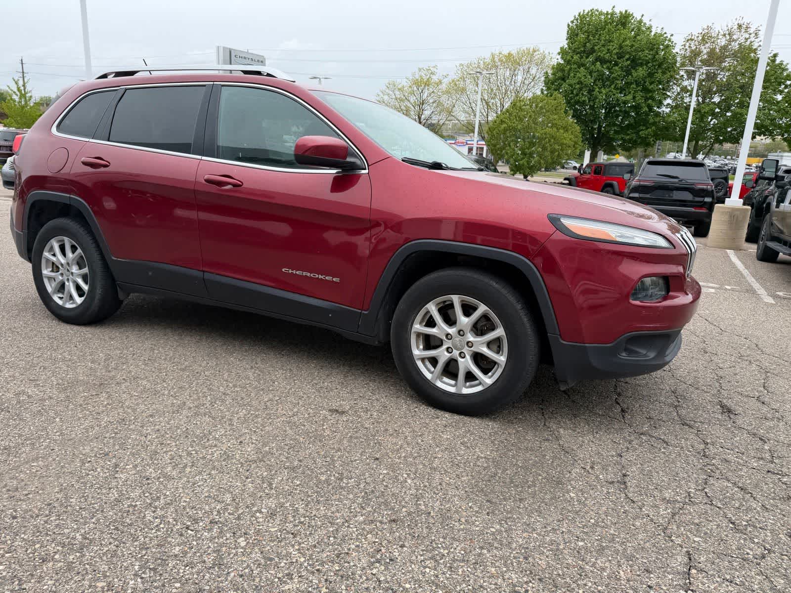 Thumbnail: 2015 Jeep Cherokee - 10