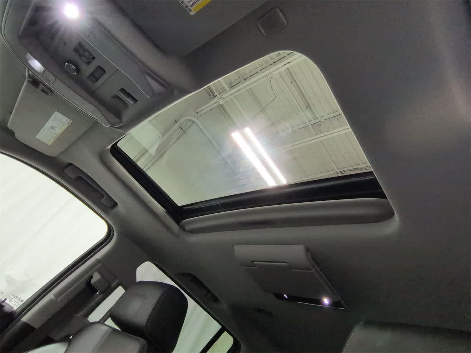 Thumbnail: 2020 GMC Yukon XL - 20