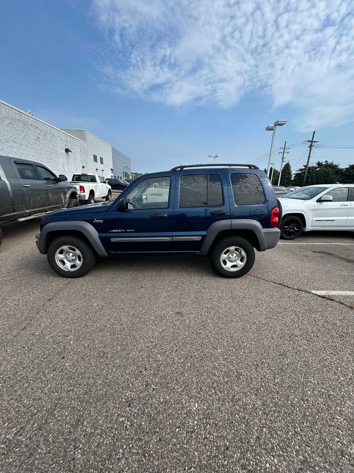 Thumbnail: 2002 Jeep Liberty - 27