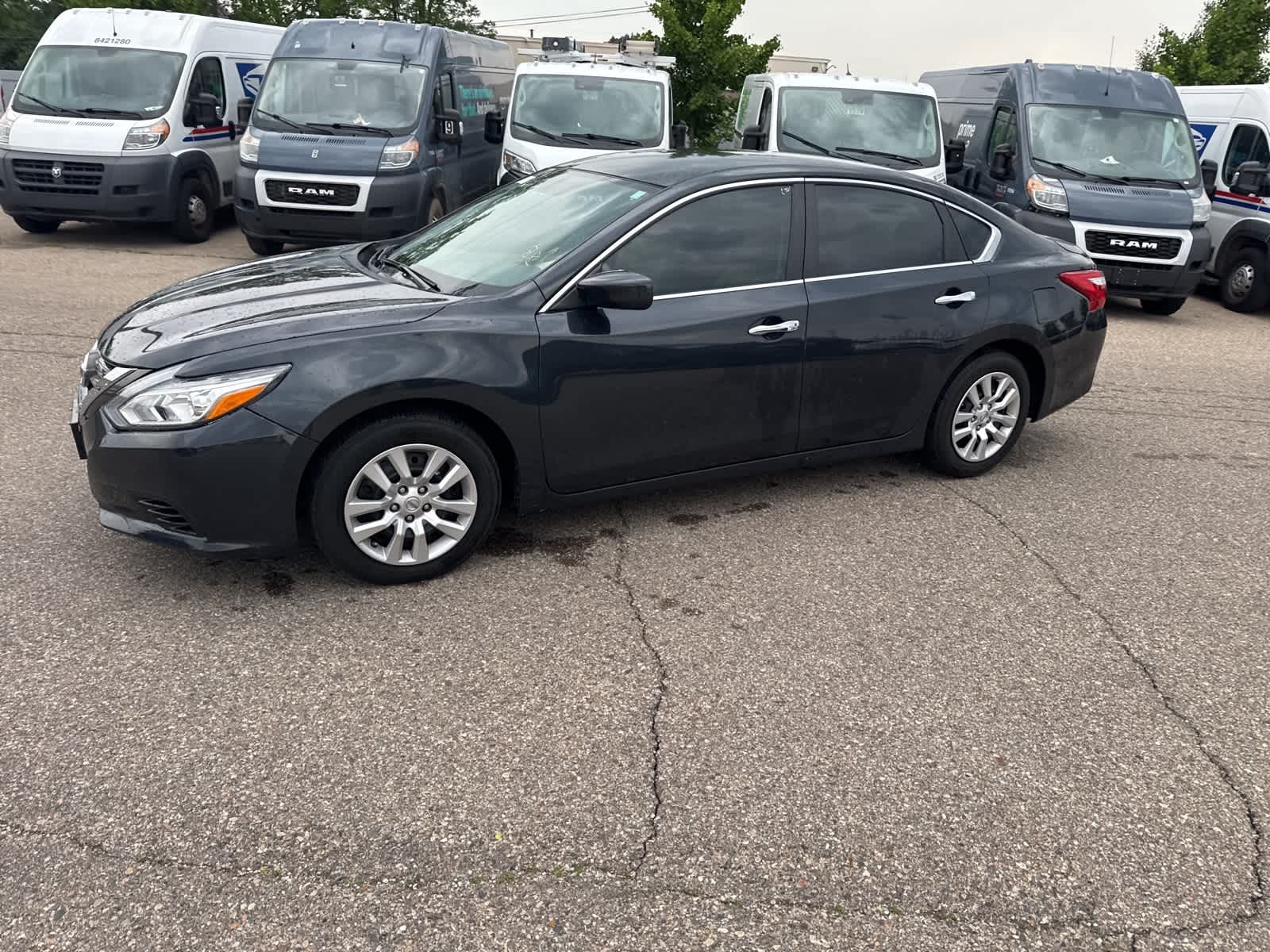 2017 Nissan Altima S 23