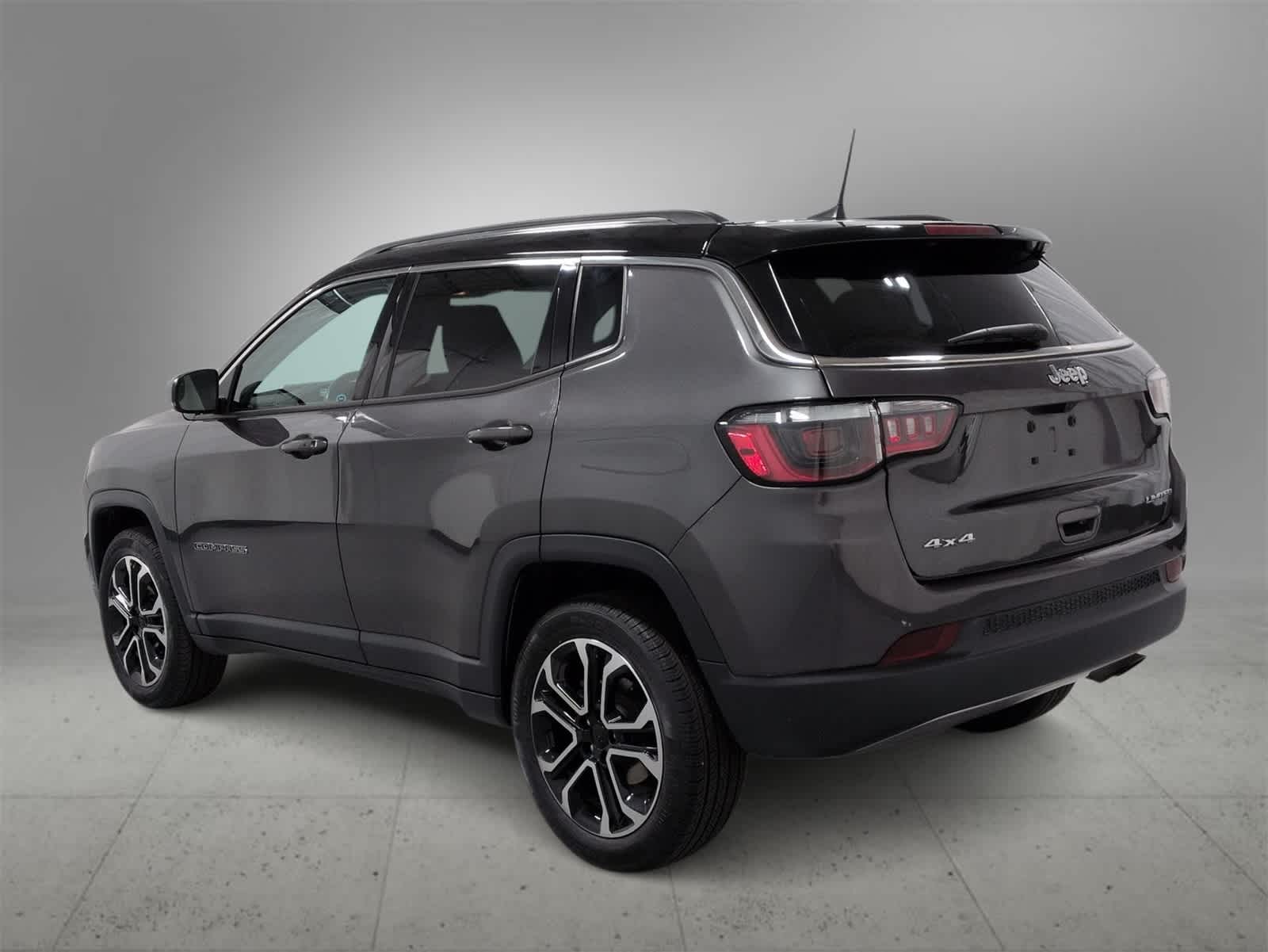 Thumbnail: 2022 Jeep Compass - 6