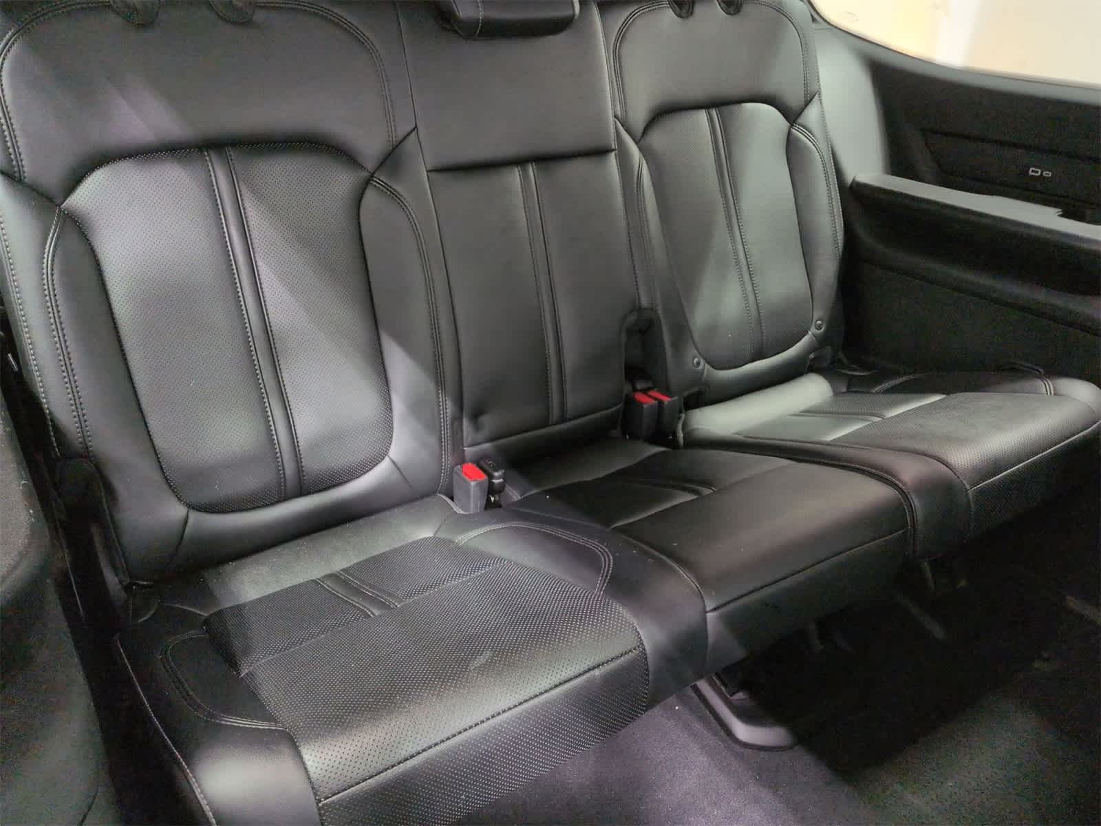 Thumbnail: 2022 Jeep Wagoneer - 40