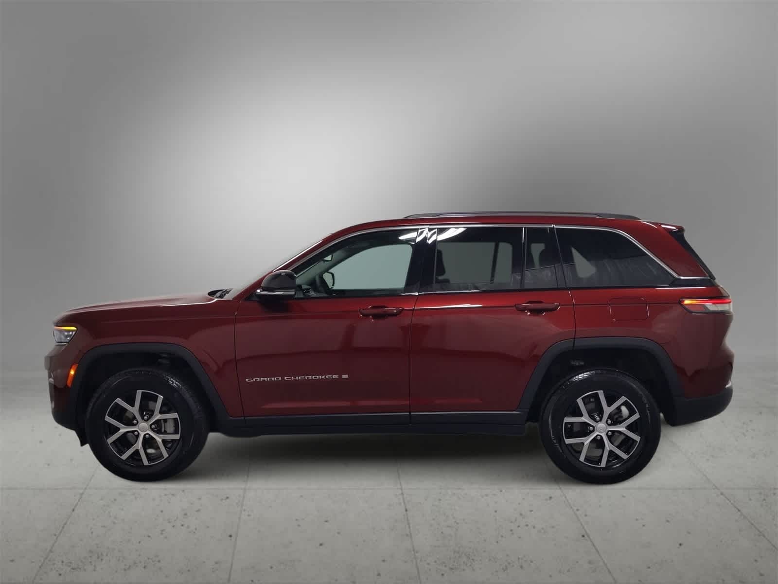 Thumbnail: 2023 Jeep Grand Cherokee - 5