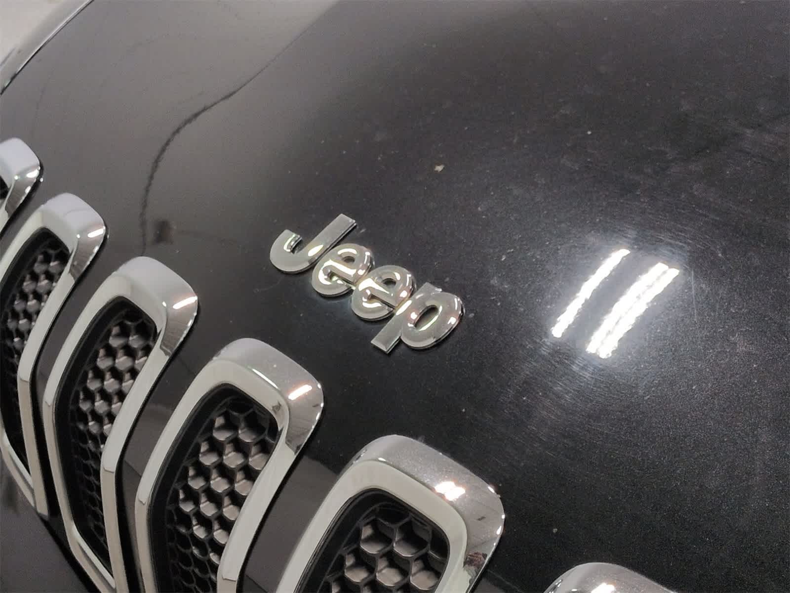 Thumbnail: 2014 Jeep Cherokee - 13