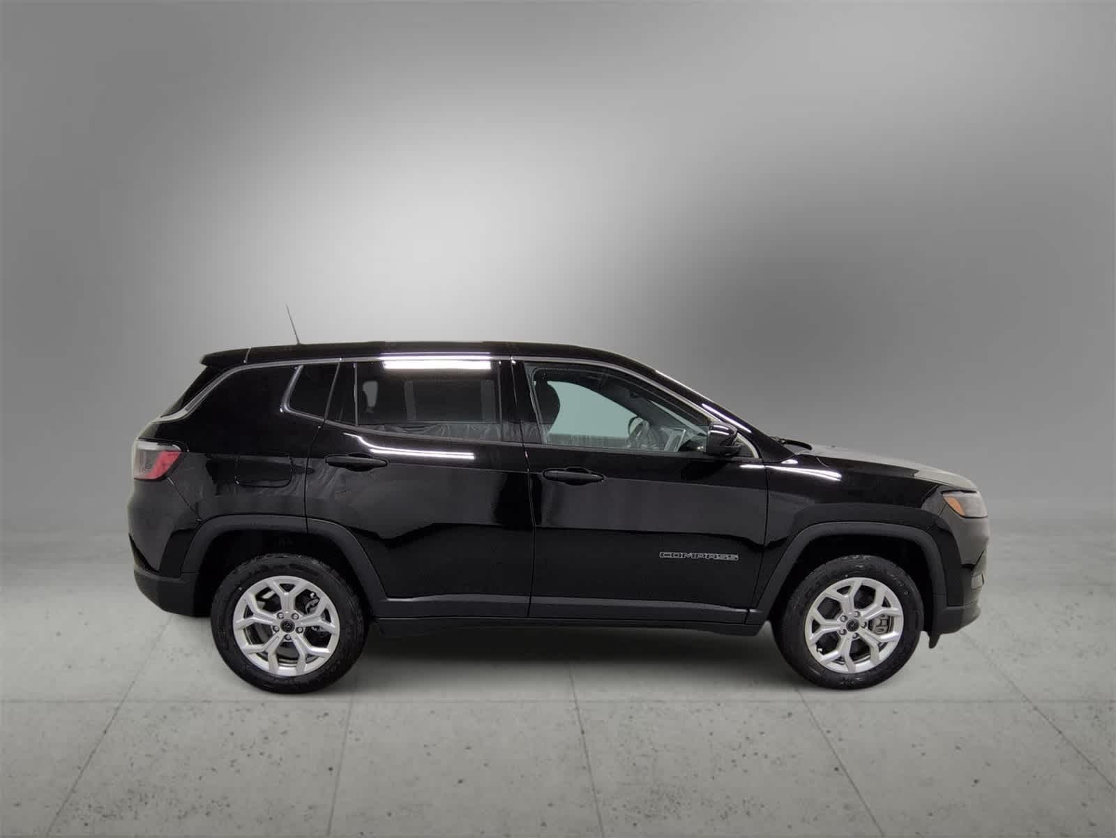 Thumbnail: 2025 Jeep Compass - 9