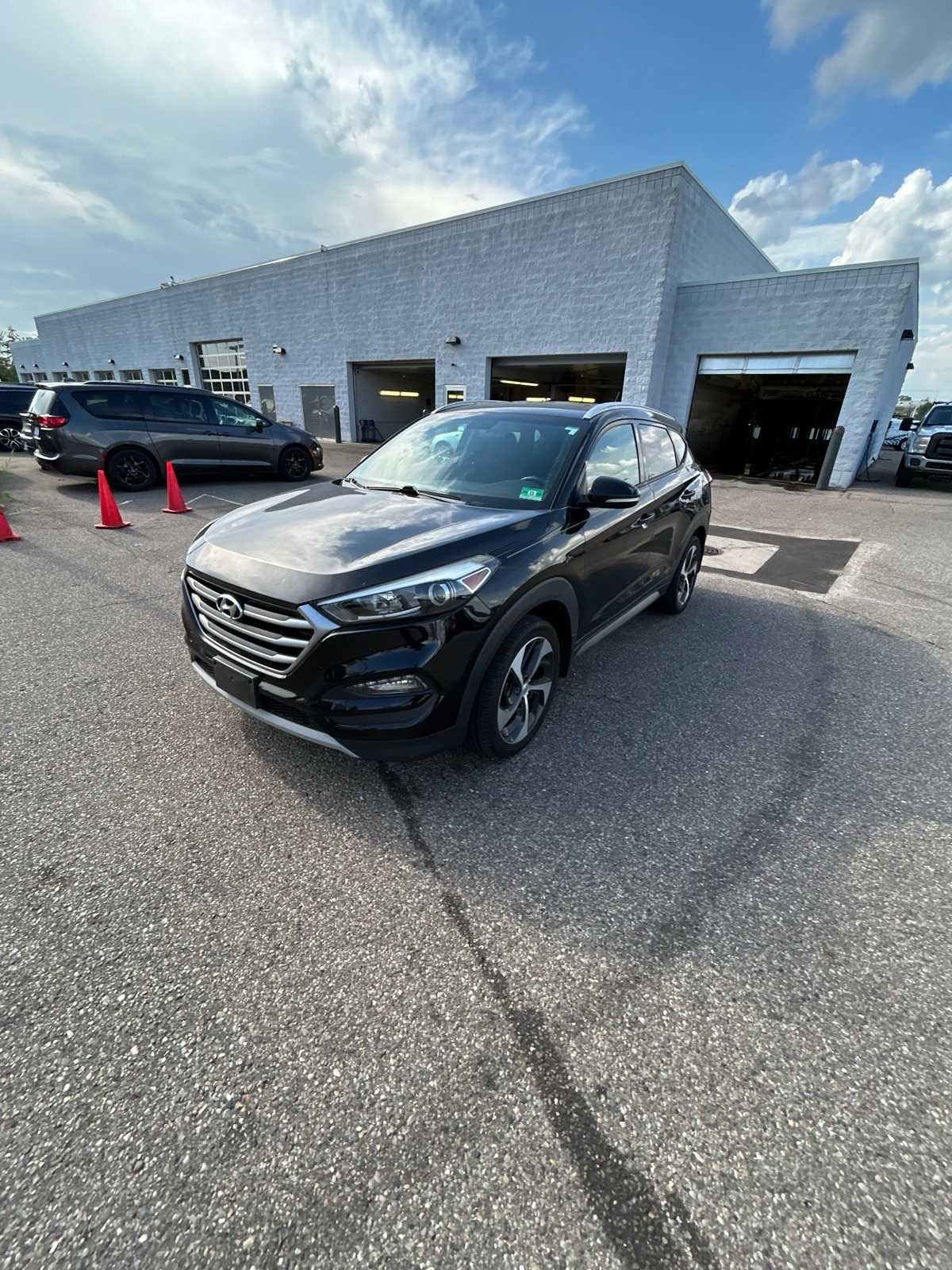 Thumbnail: 2017 Hyundai Tucson - 2