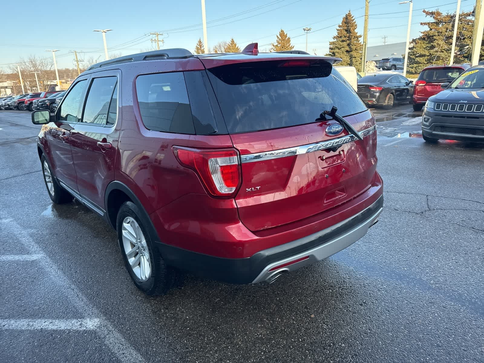 Thumbnail: 2017 Ford Explorer - 18