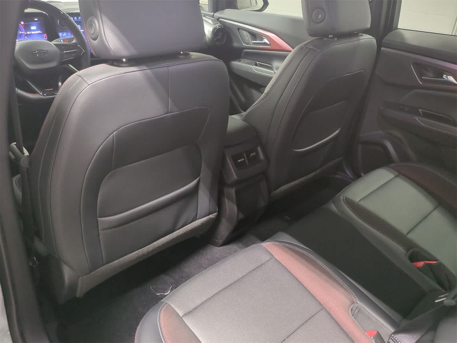 Thumbnail: 2024 Chevrolet Equinox - 19