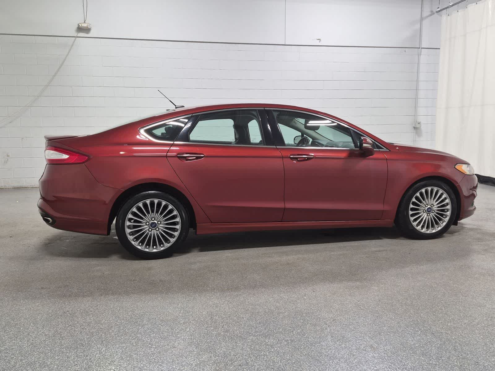 Thumbnail: 2014 Ford Fusion - 15
