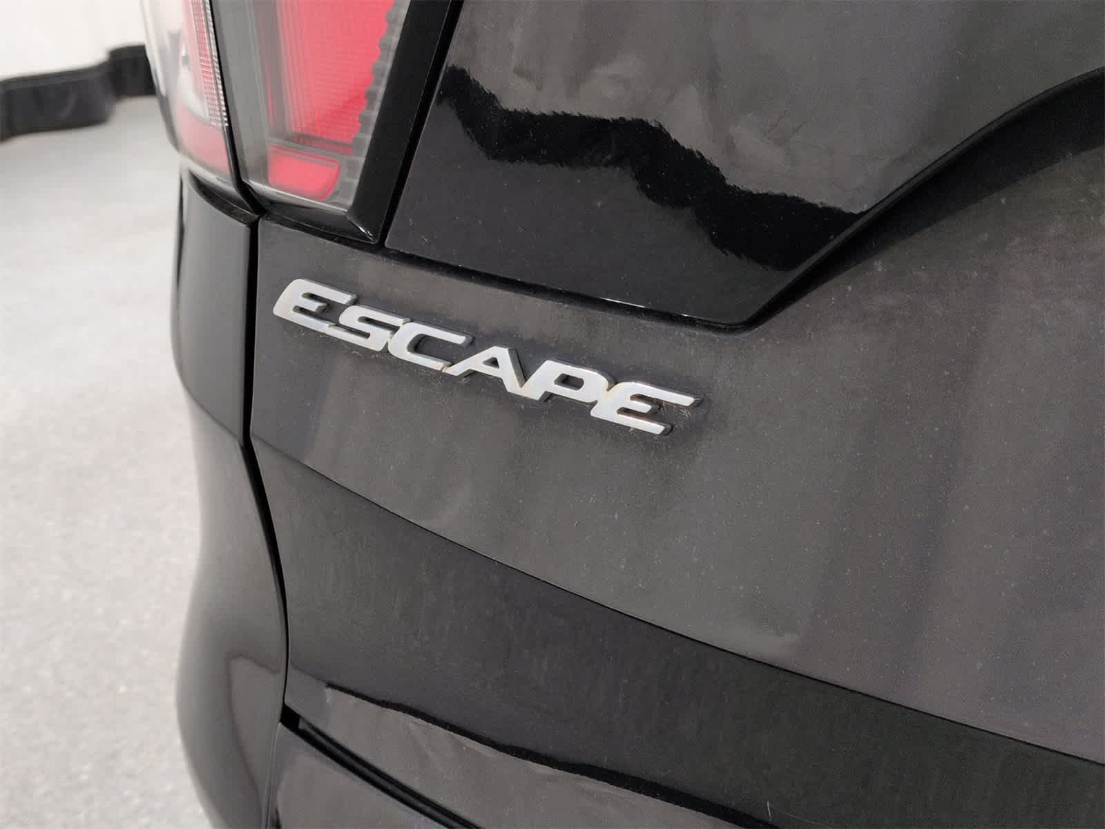 Thumbnail: 2017 Ford Escape - 13