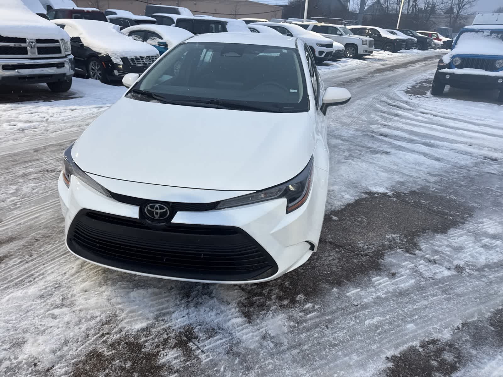 Thumbnail: 2025 Toyota Corolla - 3