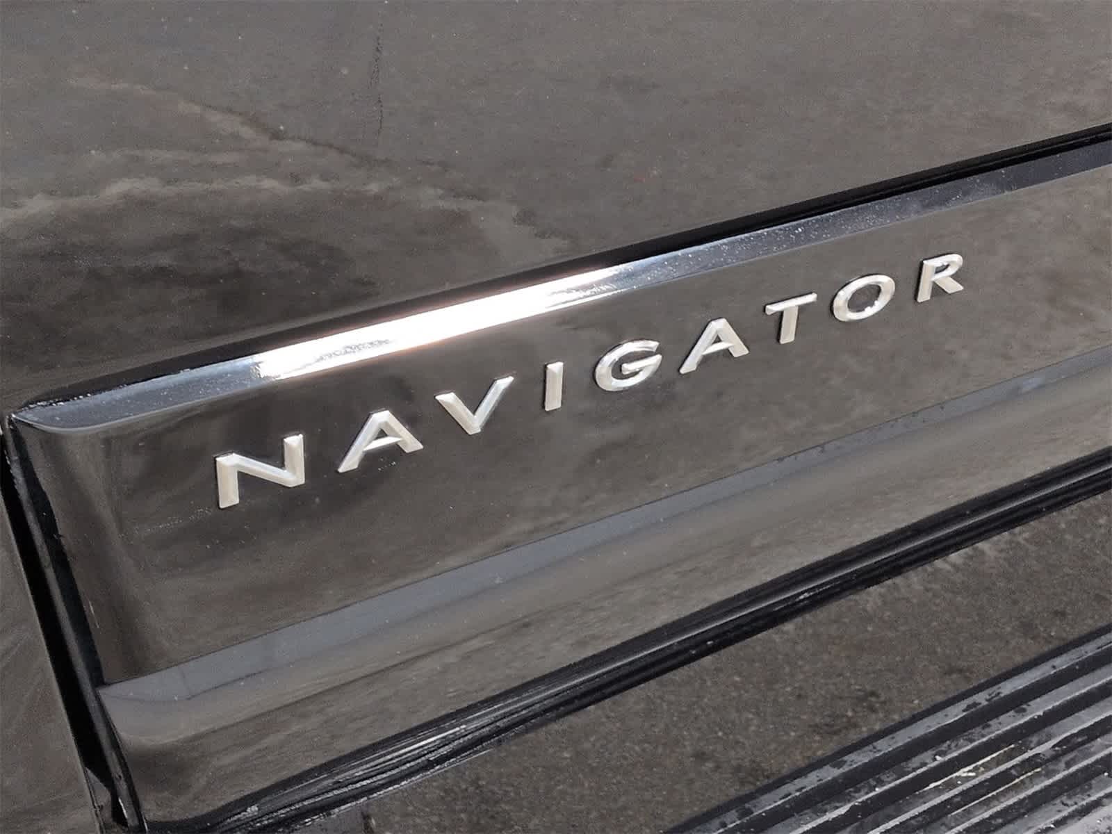 Thumbnail: 2017 Lincoln Navigator L - 12