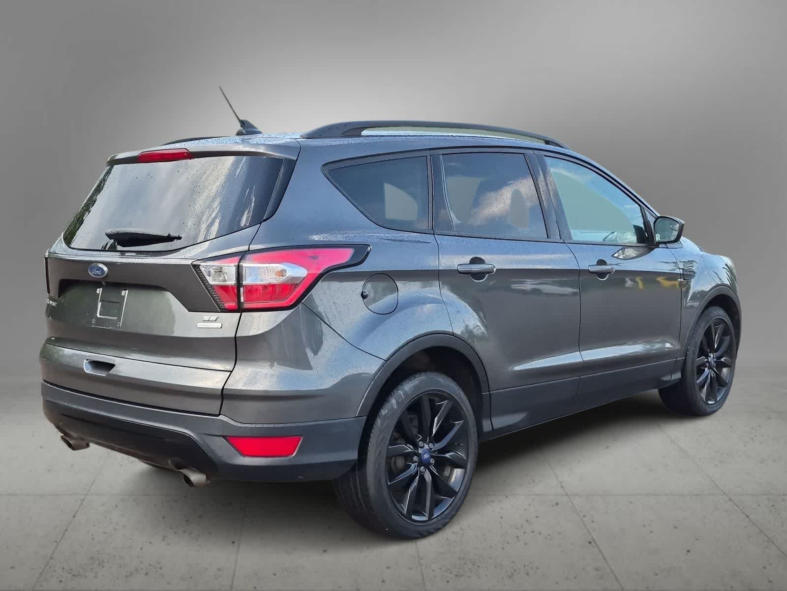 Thumbnail: 2018 Ford Escape - 8