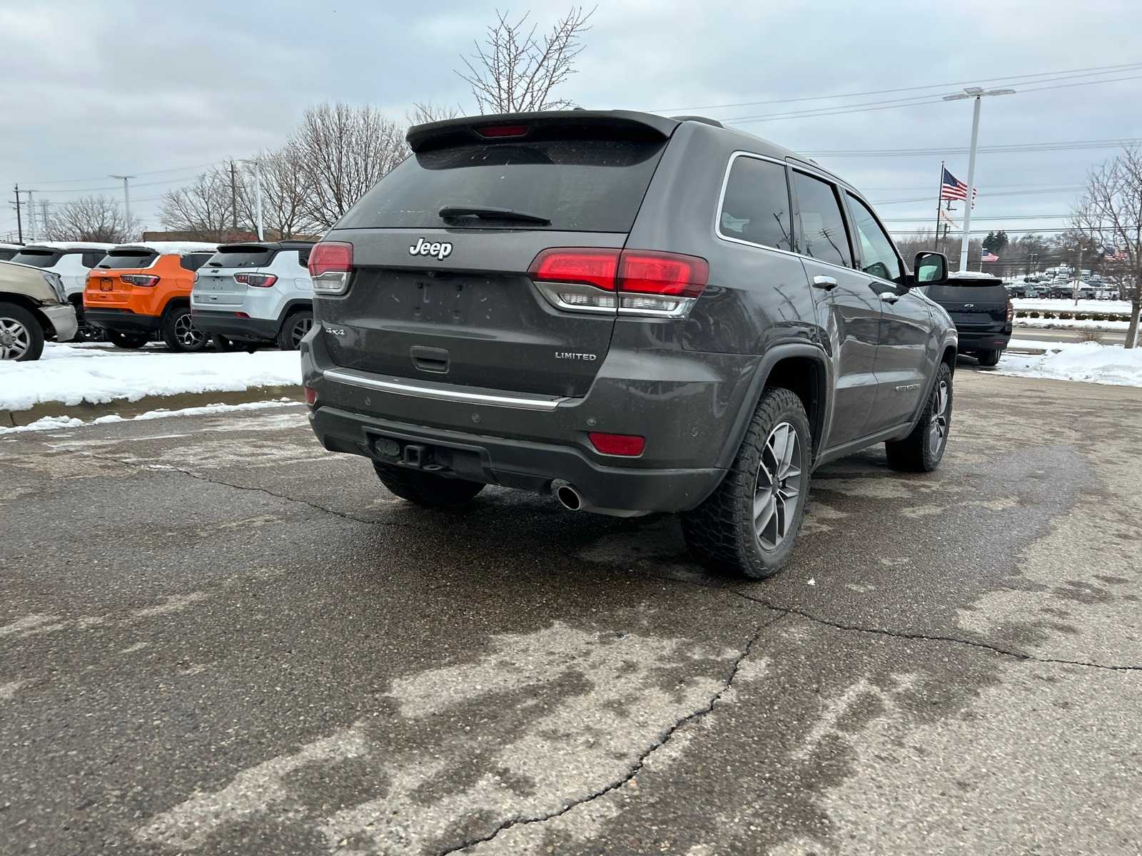 Thumbnail: 2020 Jeep Grand Cherokee - 15