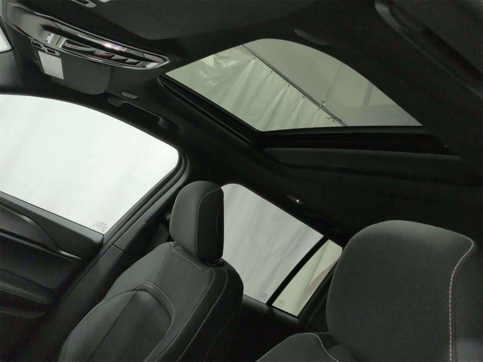 Thumbnail: 2025 Jeep Grand Cherokee - 20