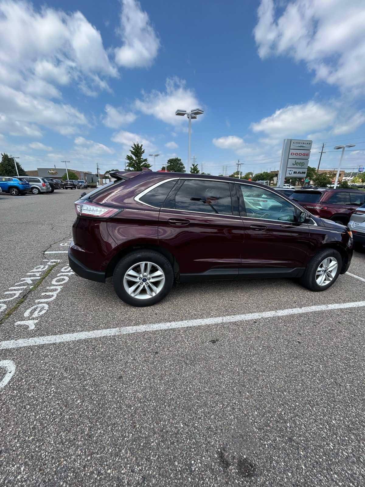 Thumbnail: 2017 Ford Edge - 16