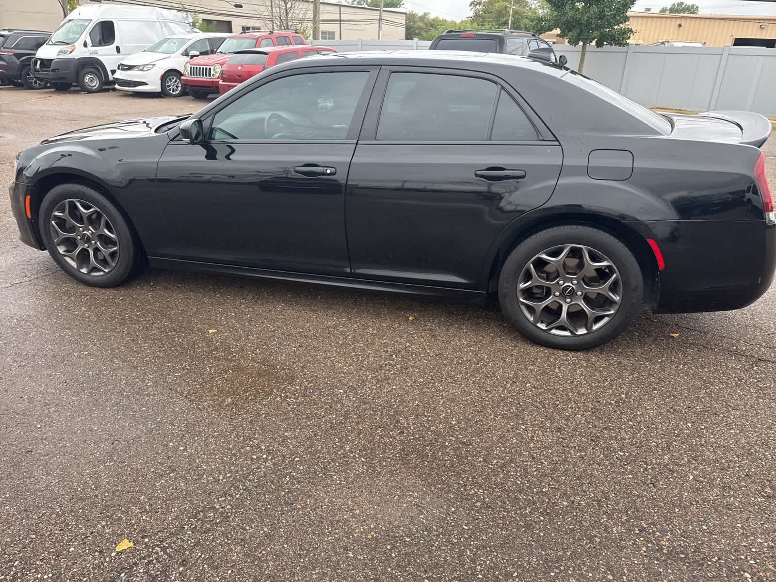 Thumbnail: 2018 Chrysler 300 - 26