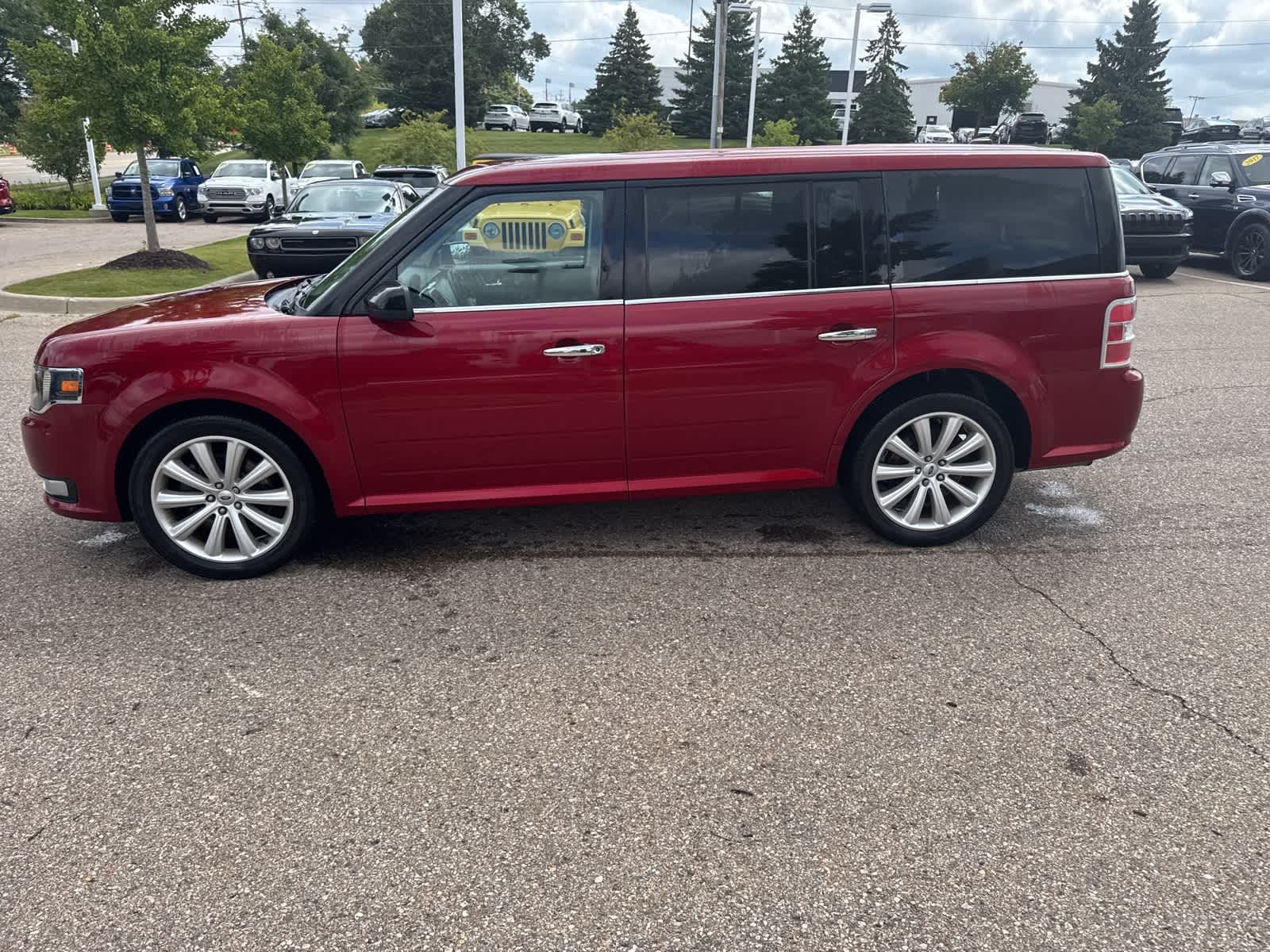 Thumbnail: 2019 Ford Flex - 27