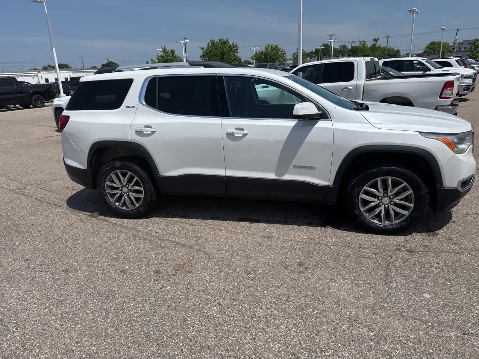 2019 GMC Acadia SLE 10