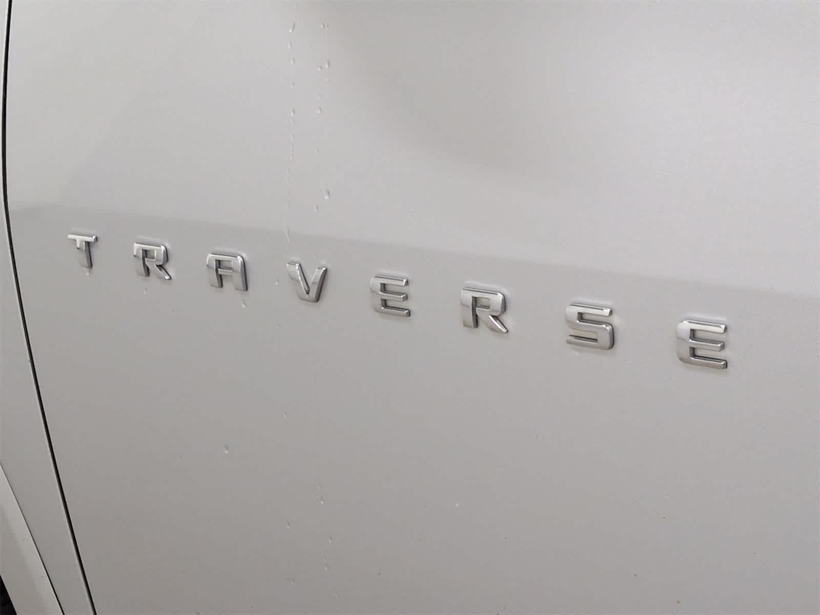 Thumbnail: 2020 Chevrolet Traverse - 12