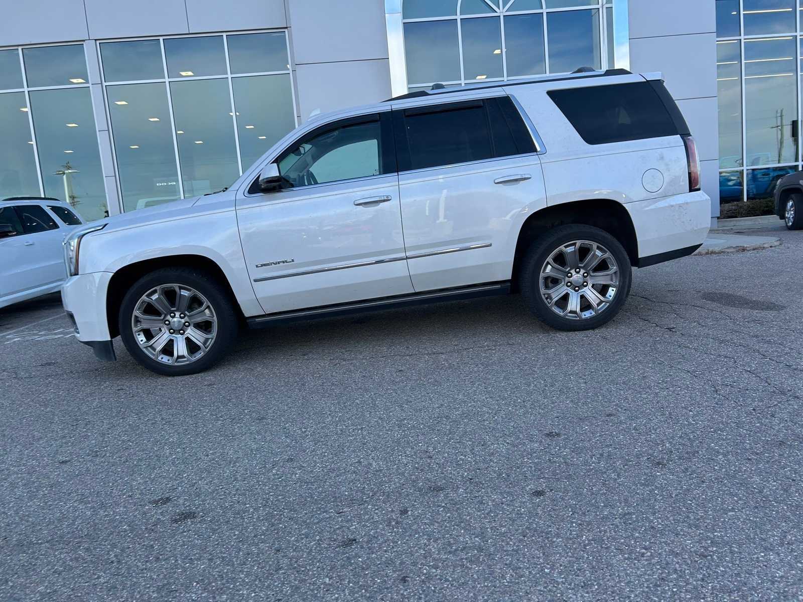 Thumbnail: 2016 GMC Yukon - 27