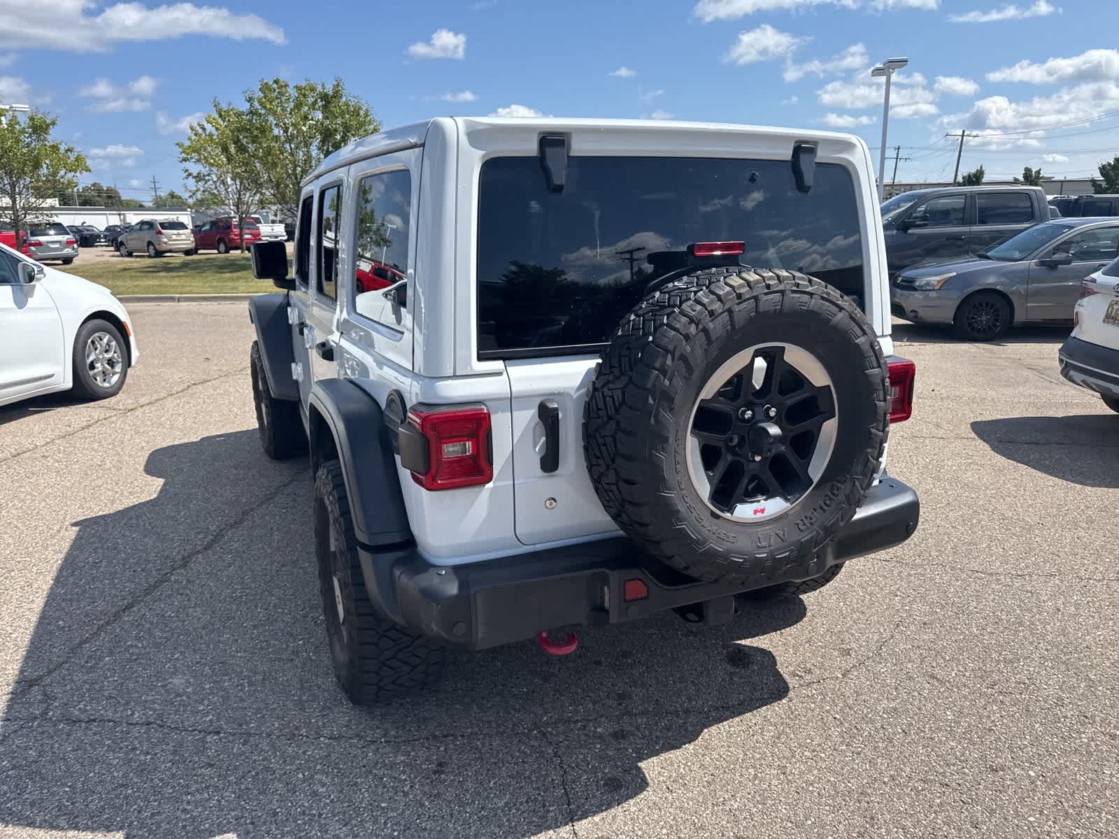 Thumbnail: 2018 Jeep Wrangler - 19
