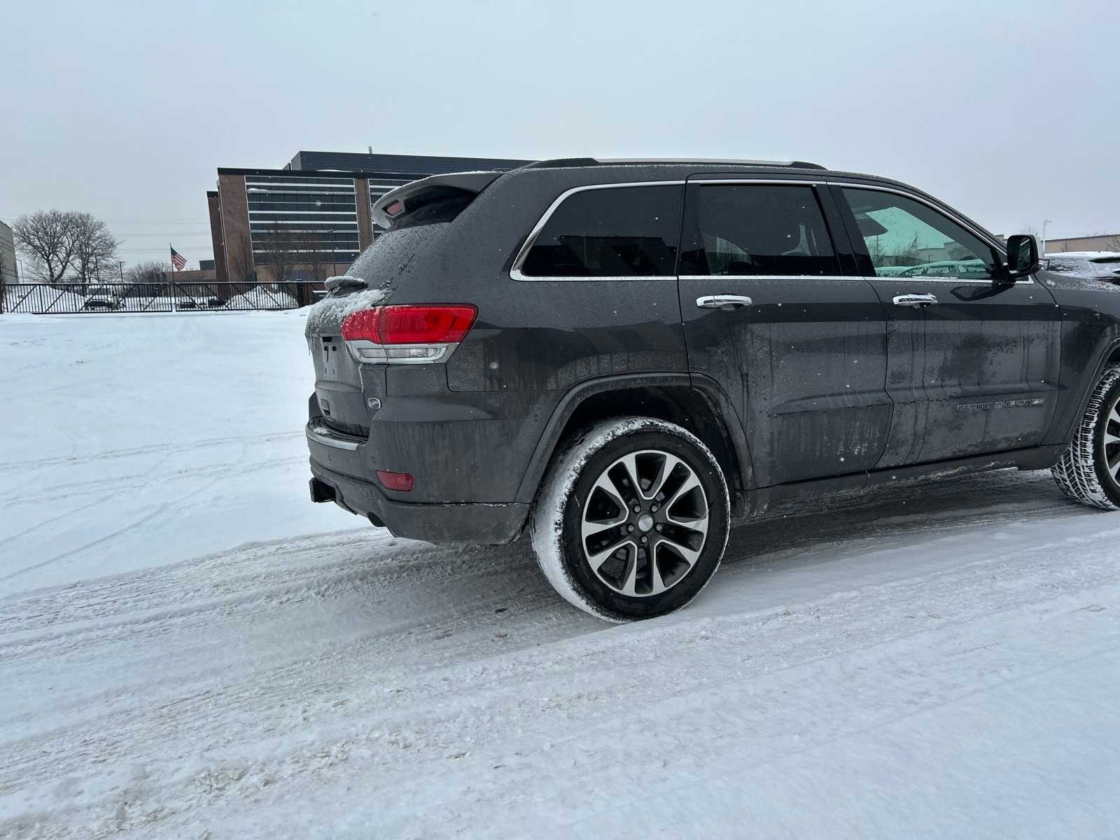 Thumbnail: 2018 Jeep Grand Cherokee - 17