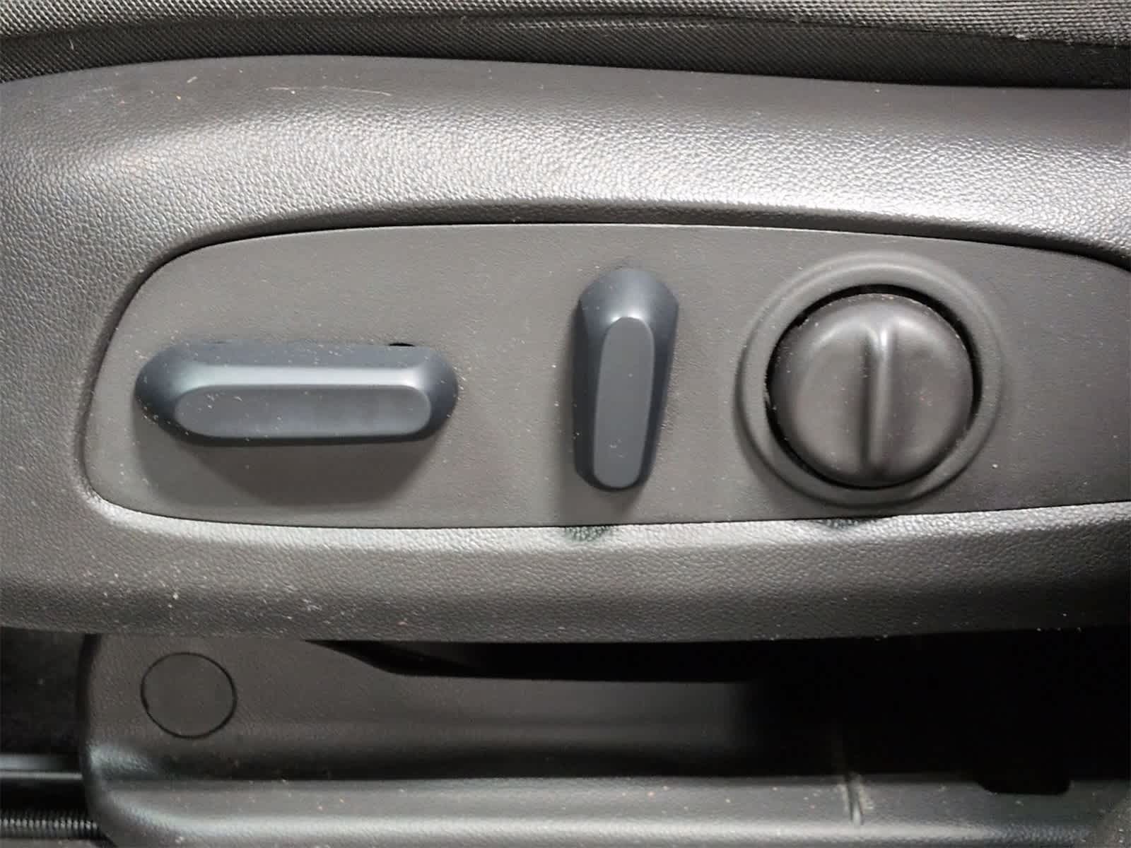 Thumbnail: 2023 Chevrolet TrailBlazer - 18