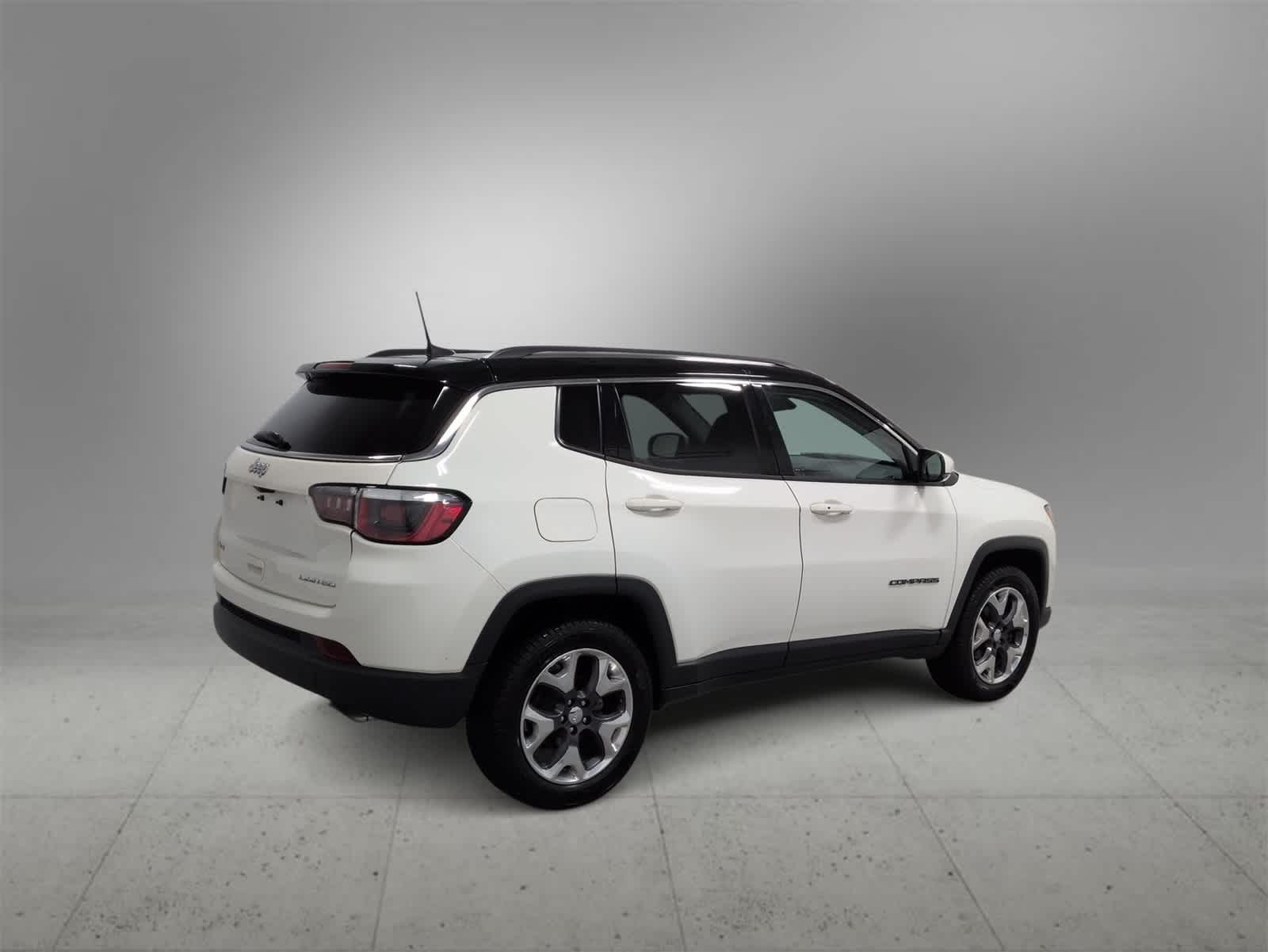 Thumbnail: 2018 Jeep Compass - 8
