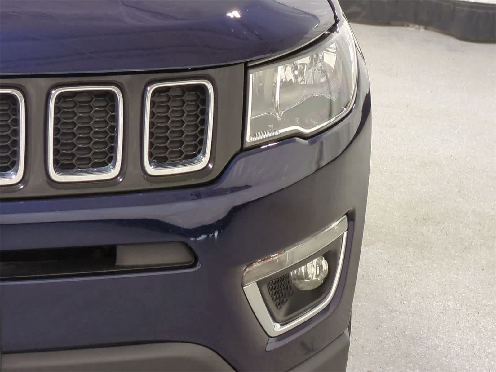 Thumbnail: 2021 Jeep Compass - 18