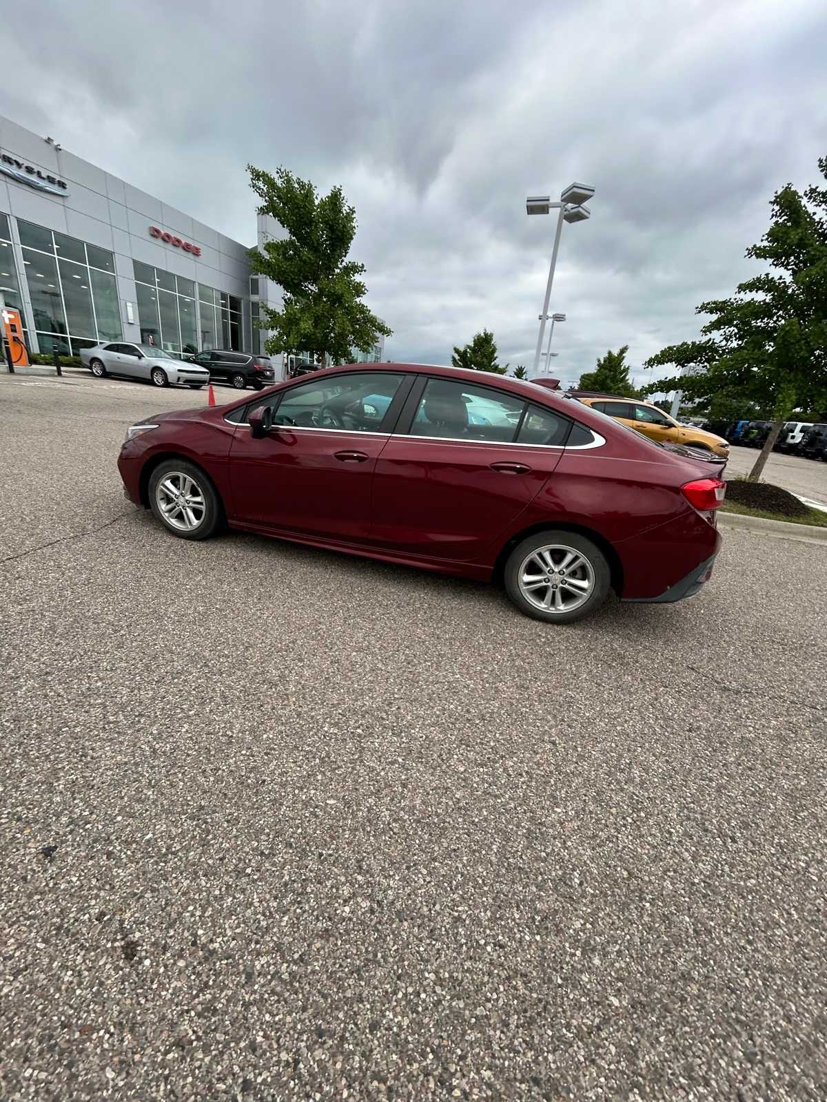 Thumbnail: 2016 Chevrolet Cruze - 24