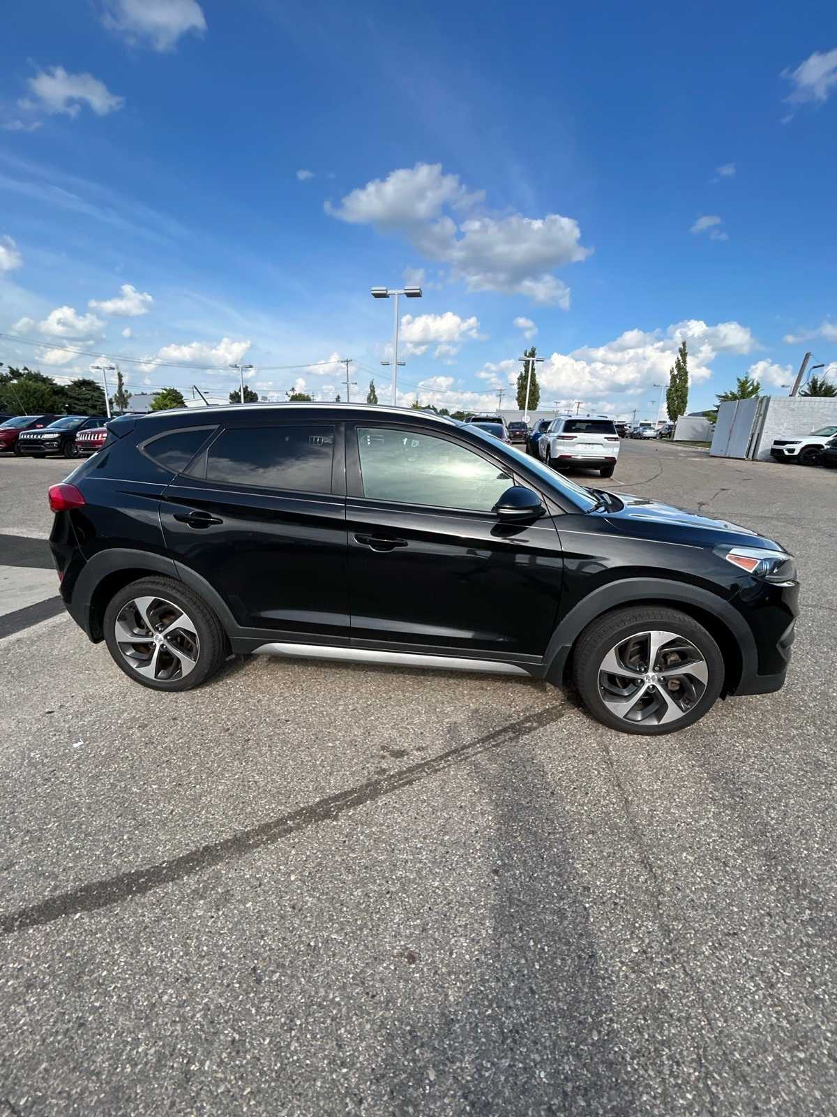 Thumbnail: 2017 Hyundai Tucson - 11