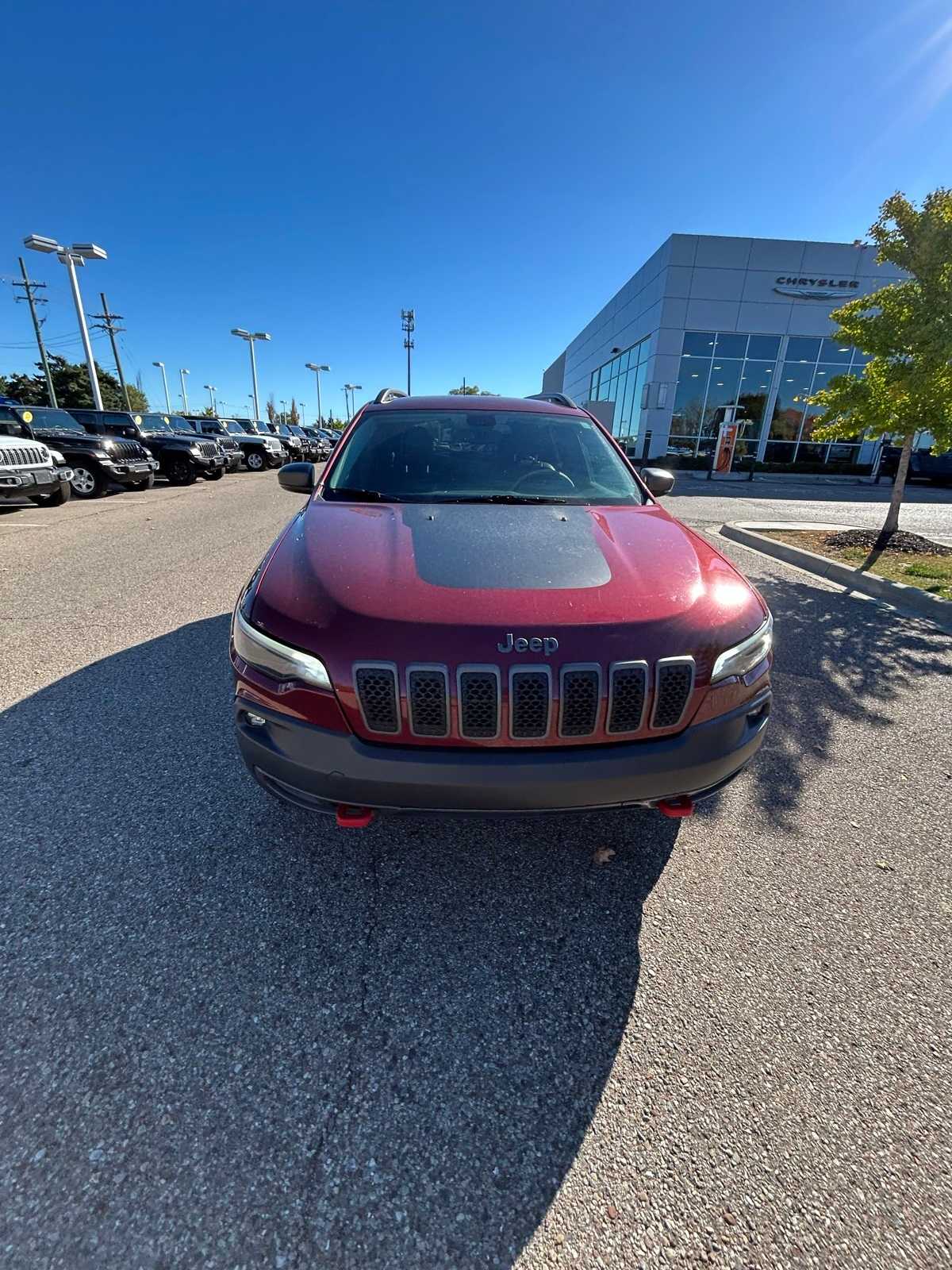Thumbnail: 2019 Jeep Cherokee - 5