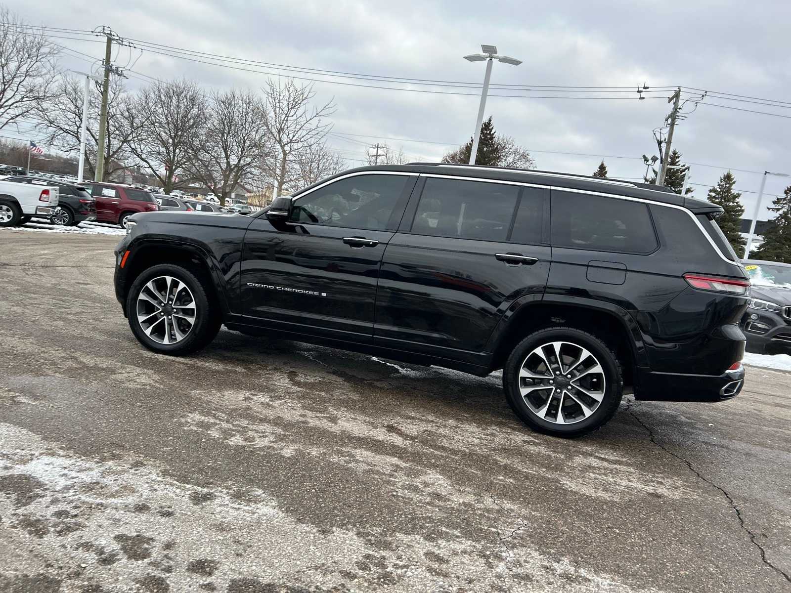 Thumbnail: 2023 Jeep Grand Cherokee L - 23