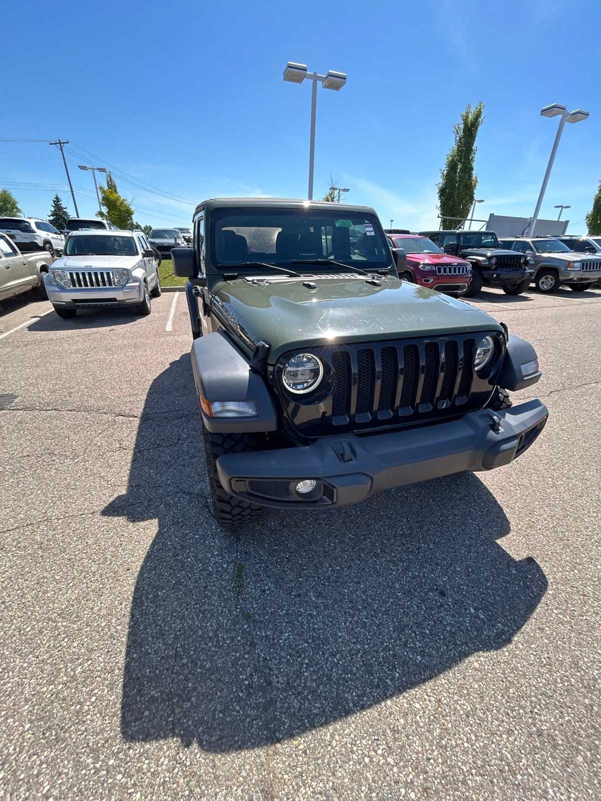 Thumbnail: 2021 Jeep Wrangler - 5