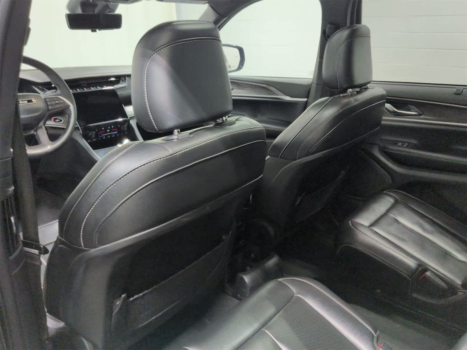 Thumbnail: 2024 Jeep Grand Cherokee L - 19