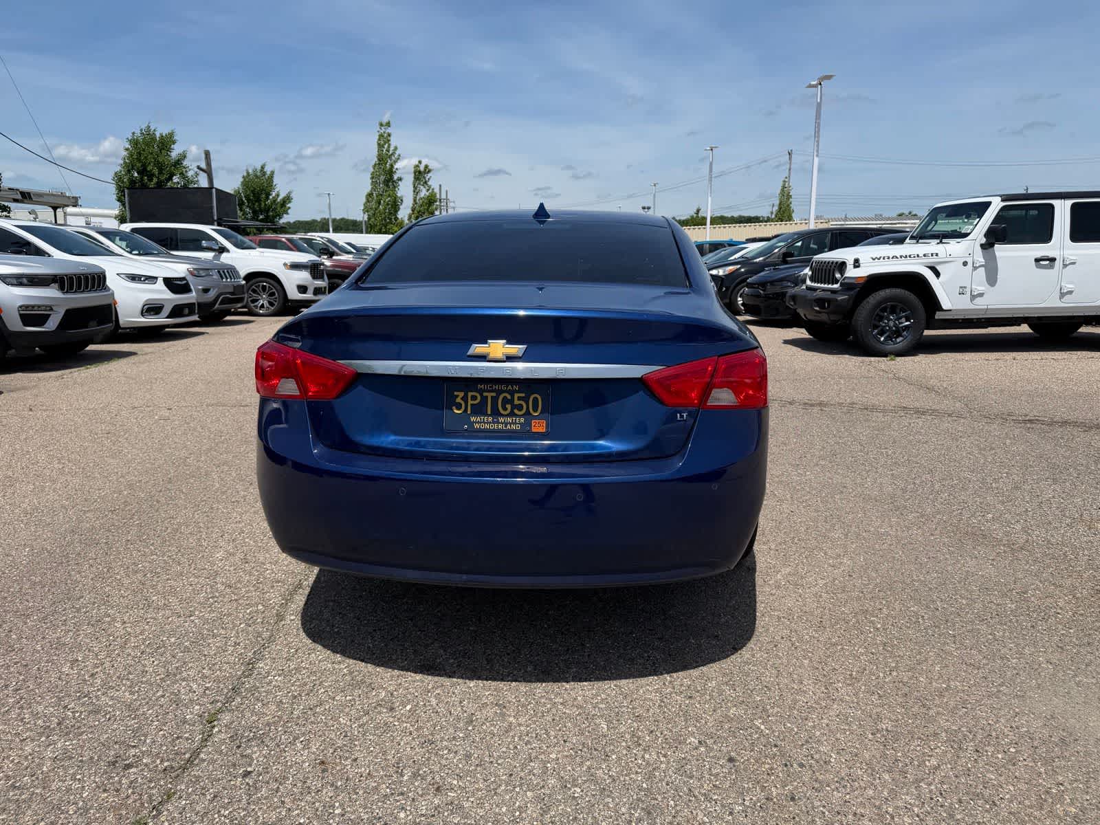 Thumbnail: 2014 Chevrolet Impala - 21
