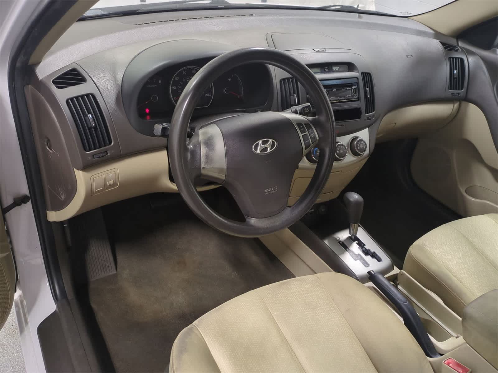 Thumbnail: 2010 Hyundai Elantra - 10