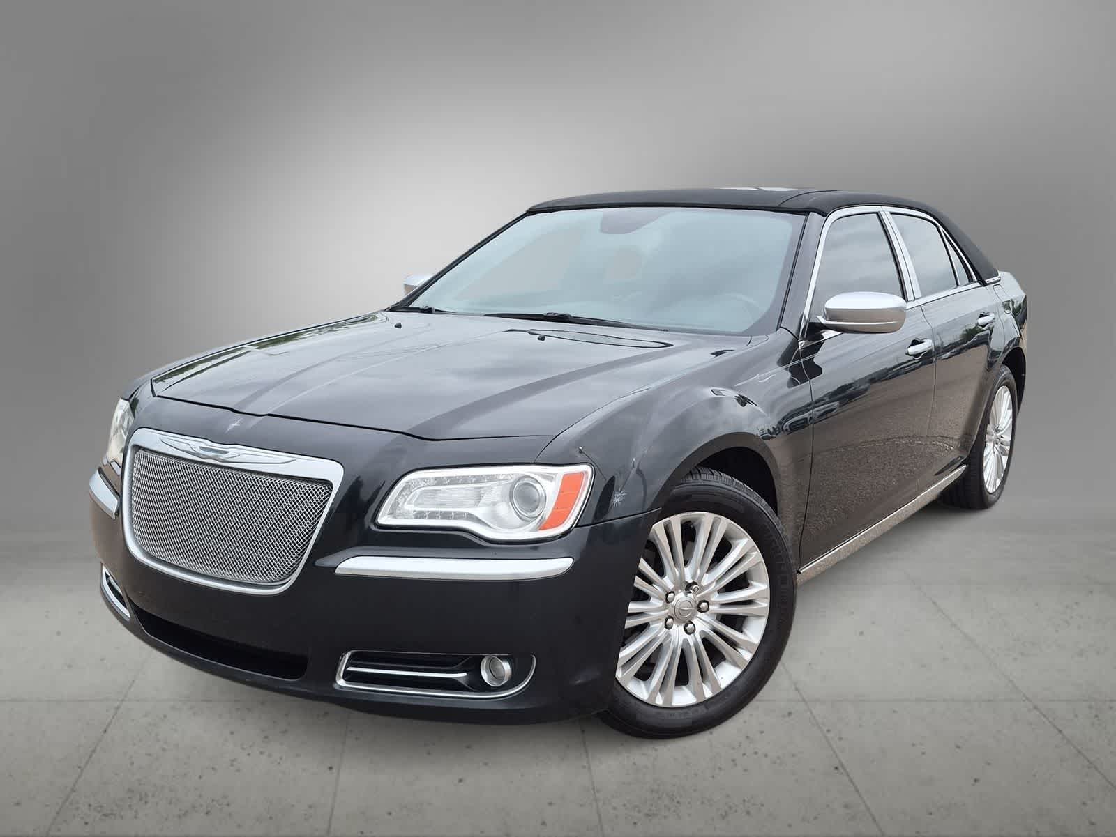 2013 Chrysler 300 S -
                  Farmington Hills, MI