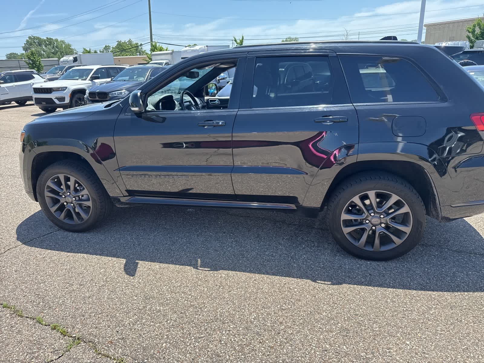 Thumbnail: 2018 Jeep Grand Cherokee - 29